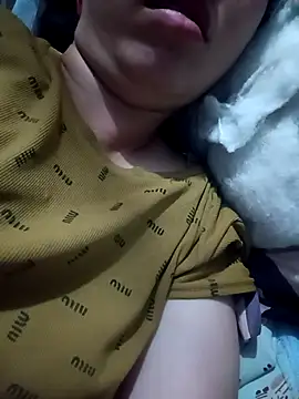 Snapshot of hot-luna- chatting on 04.14.26 hot-luna- online show from 04.14.26