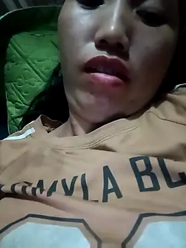 Snapshot of hot-luna- chatting on 04.16.26 hot-luna- online show from 04.16.26