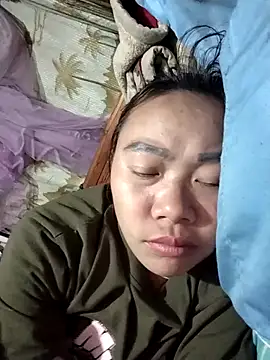 Snapshot of Bella-222 chatting on 02.18.26 Bella-222 online show from 02.18.26