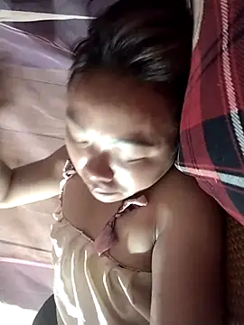 Snapshot of Bella-222 chatting on 04.06.26 Bella-222 online show from 04.06.26