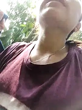 Snapshot of Bella-222 chatting on 04.08.26 Bella-222 online show from 04.08.26