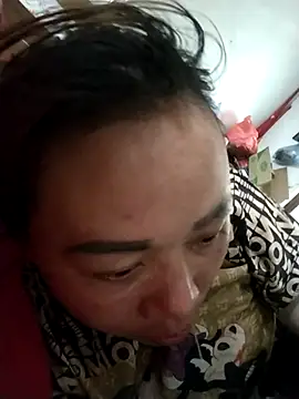 Snapshot of Bella-222 chatting on 04.15.26 Bella-222 online show from 04.15.26