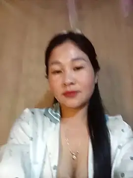 Snapshot of Dunk-namic chatting on 04.16.26 Dunk-namic online show from 04.16.26