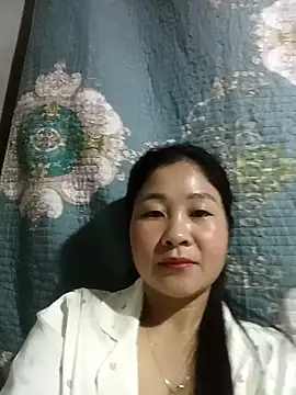 Snapshot of Dunk-namic chatting on 04.18.26 Dunk-namic online show from 04.18.26