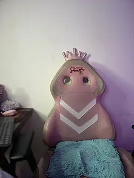 Miia  Taylor online show from 03.05.26