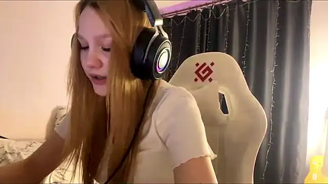 axin burnell online show from 04.02.26