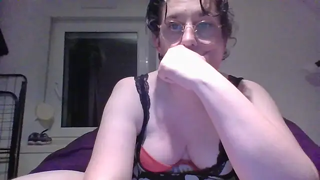 OIseauNoir88 online show from 04.03.26