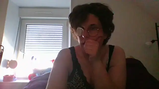 OIseauNoir88 online show from 04.07.26