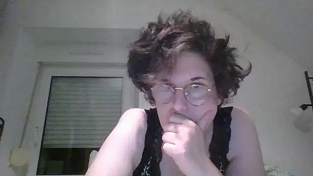 OIseauNoir88 online show from 04.08.26