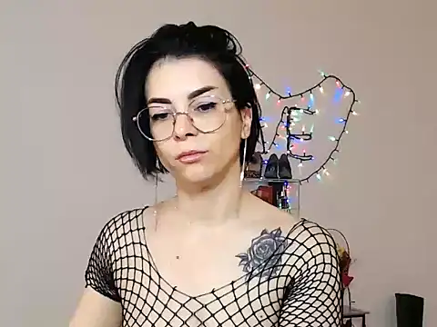 Snapshot of emacandy chatting on 03.16.26 emacandy online show from 03.16.26