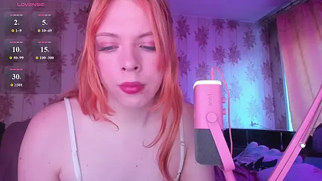 Snapshot of Cutie_Bambi chatting on 05.21.26 Cutie Bambi online show from 05.21.26