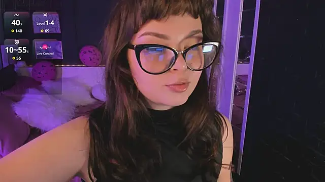 Snapshot of Maykinkya chatting on 02.12.26 Maykinkya online show from 02.12.26