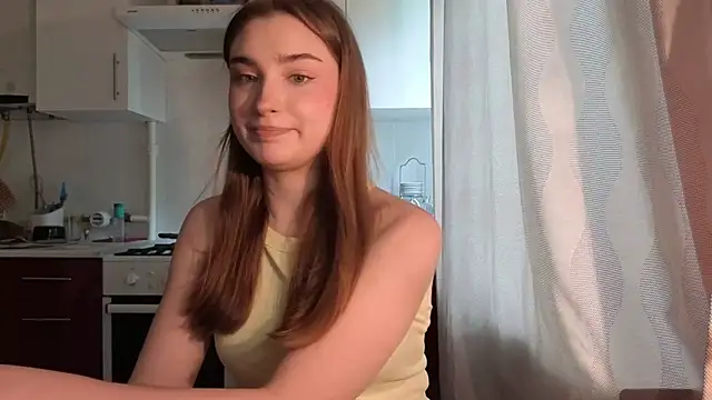 Snapshot of LissaBliss chatting on 05.16.26 LissaBliss online show from 05.16.26