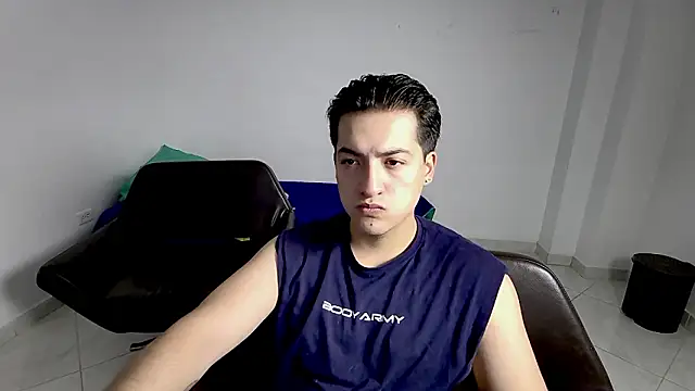 Snapshot of RoseSinsDonViktor chatting on 02.12.26 RoseSinsDonViktor online show from 02.12.26