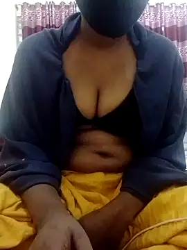 Snapshot of Toma7890 chatting on 02.13.26 Toma7890 online show from 02.13.26