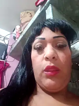 Snapshot of SabrinaColin chatting on 05.12.26 SabrinaColin online show from 05.12.26