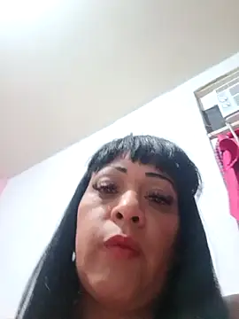 Snapshot of SabrinaColin chatting on 05.17.26 SabrinaColin online show from 05.17.26