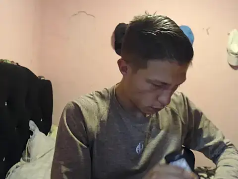 Snapshot of Cronos_Hot_8 chatting on 02.19.26 Cronos Hot 8 online show from 02.19.26