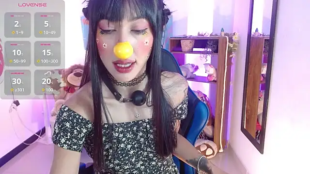 Snapshot of FIORELLA_L chatting on 03.11.26 FIORELLA L online show from 03.11.26