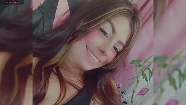 Snapshot of Rosario_96 chatting on 04.19.26 Rosario 96 online show from 04.19.26
