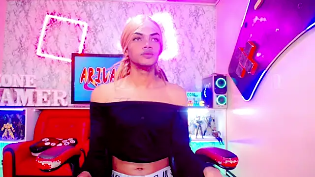 Snapshot of Karol_Vanessa__ chatting on 05.21.26 Karol Vanessa online show from 05.21.26