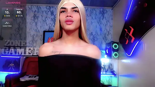 Snapshot of Karol_Vanessa__ chatting on 06.01.26 Karol Vanessa online show from 06.01.26