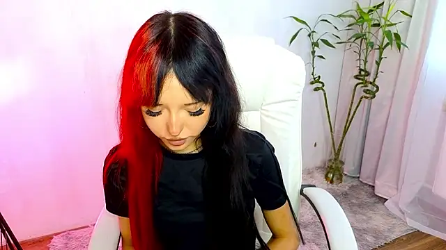   Amiraa online show from 02.05.26