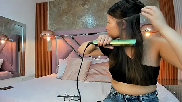 ChloeandAdam online show from 03.29.26