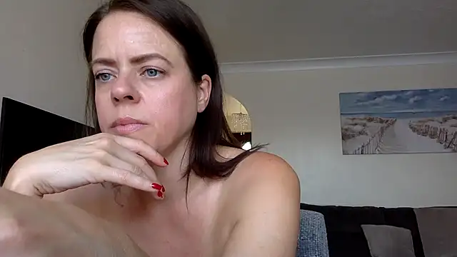 Snapshot of ElizabethArden42- chatting on 06.17.26 ElizabethArden42- online show from 06.17.26