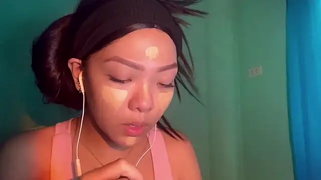 Snapshot of TerisaYellow chatting on 02.12.26 TerisaYellow online show from 02.12.26