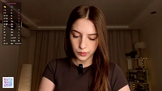 LeanneDinkle online show from 04.12.26