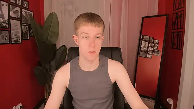Snapshot of Dylan_Norton chatting on 06.02.26 Dylan Norton online show from 06.02.26