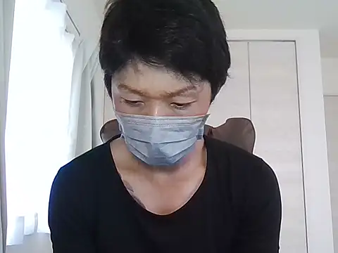 Snapshot of K0U-123 chatting on 06.10.26 K0U-123 online show from 06.10.26