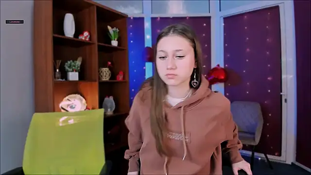 Snapshot of arianaa_cat chatting on 02.11.26 arianaa cat online show from 02.11.26