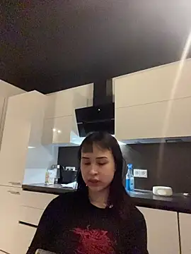 Just-Lilly online show from 04.13.26