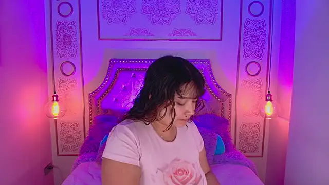 Snapshot of Honny_Blaice_ chatting on 02.25.26 Honny Blaice online show from 02.25.26