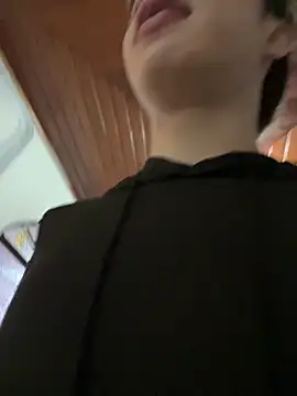 AlexanderCollman2 online show from 04.17.26