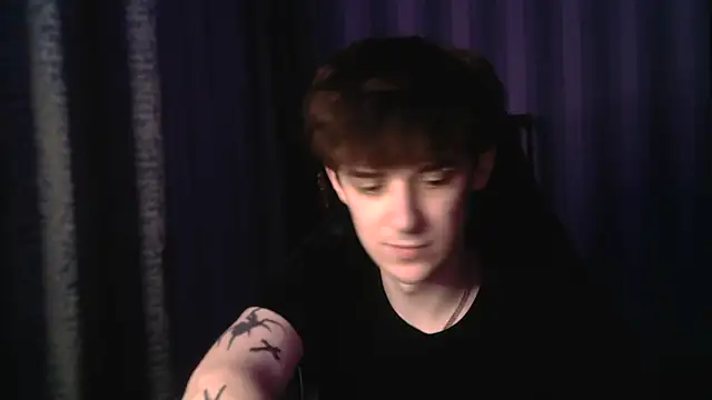 Snapshot of Sweet_Dude chatting on 02.14.26 Sweet Dude online show from 02.14.26