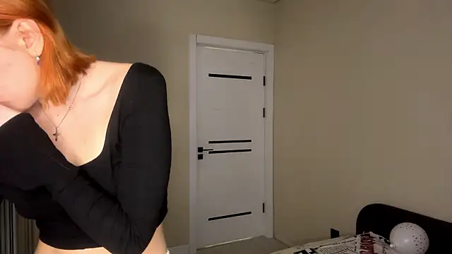 Snapshot of LuxuryRita chatting on 02.14.26 LuxuryRita online show from 02.14.26