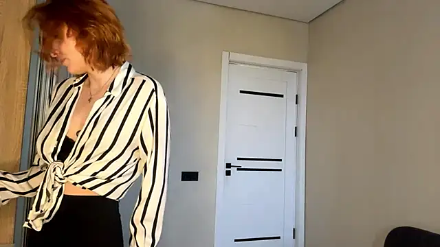 Snapshot of LuxuryRita chatting on 02.23.26 LuxuryRita online show from 02.23.26