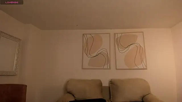 Snapshot of DemiNova chatting on 03.20.26 DemiNova online show from 03.20.26