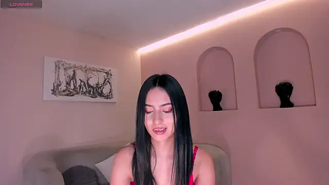 LucieMartin online show from 04.08.26