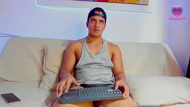 Snapshot of jhon_nicolas chatting on 02.23.26 jhon nicolas online show from 02.23.26