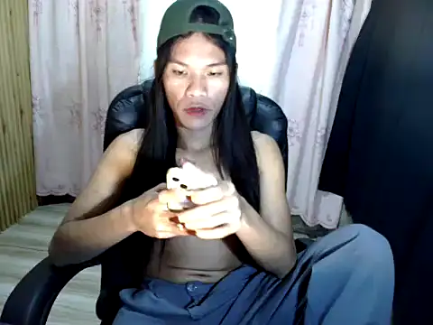 Snapshot of 8inches_tammy chatting on 02.05.26 8inches tammy online show from 02.05.26