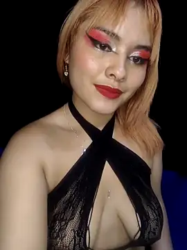 Snapshot of zoe_love18 chatting on 02.14.26 zoe love18 online show from 02.14.26