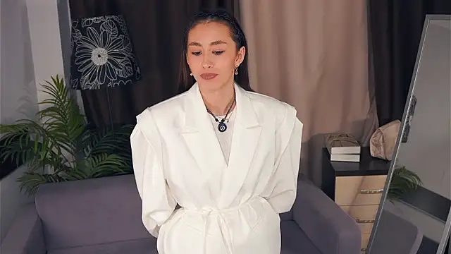 Snapshot of DeliaPesta chatting on 02.02.26 DeliaPesta online show from 02.02.26