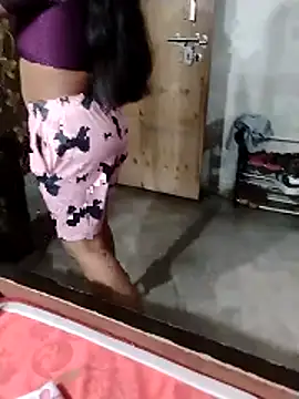 Snapshot of horny_indian90 chatting on 02.25.26 horny indian90 online show from 02.25.26