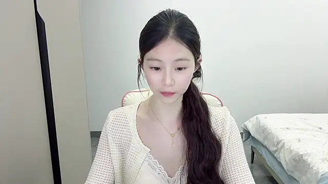 Snapshot of DYyyyyy-- chatting on 02.08.26 DYyyyyy-- online show from 02.08.26