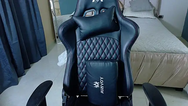 Snapshot of Alishaa_sweet chatting on 04.16.26 Alishaa sweet online show from 04.16.26