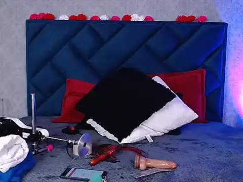 Lia tomson online show from 02.17.26